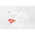 1/100 QANTAS E190