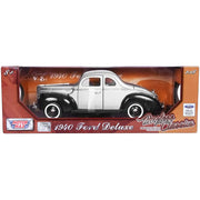 1/18 1940 Ford Deluxe (Timeless Classics)