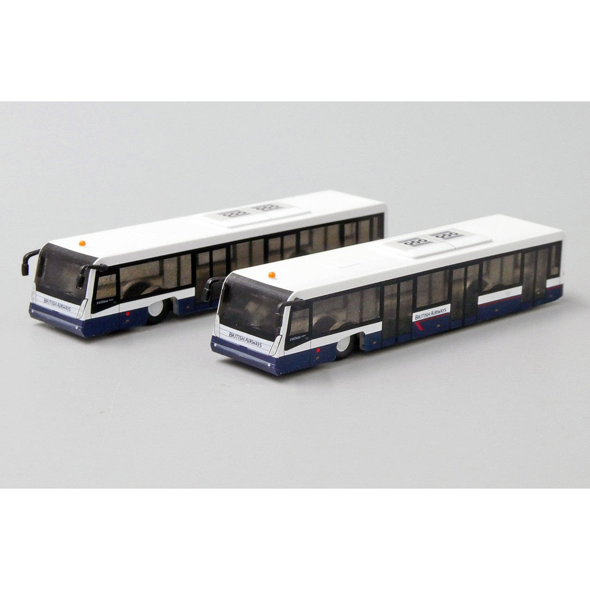 1/200 AIRPORT BUS BRITISH LANDOR 2PCS PER BOX