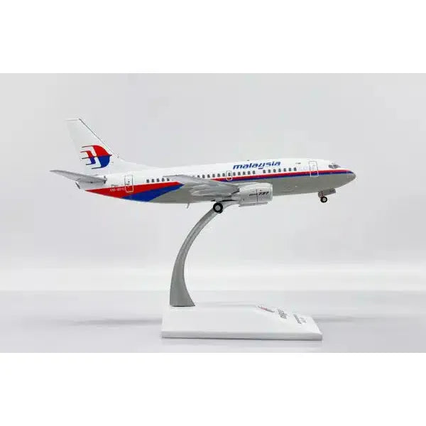 image4_1/200 Malaysia Airlines Boeing 737-500 Reg: 9M-MFH with Stand