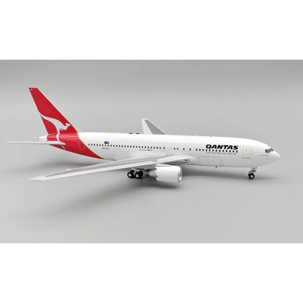 image2_1/200 Qantas Boeing 767-200/ER VH-EAJ
