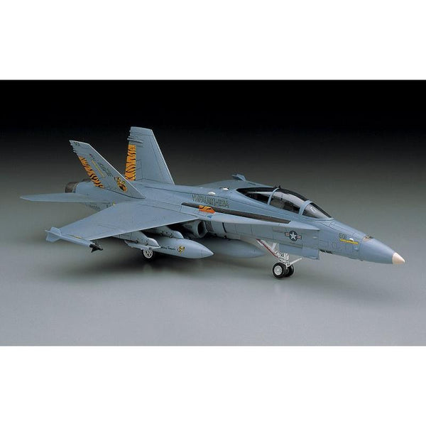 1/72 F/A-18D HORNET (U.S.M.C. Fighter/Attacker)