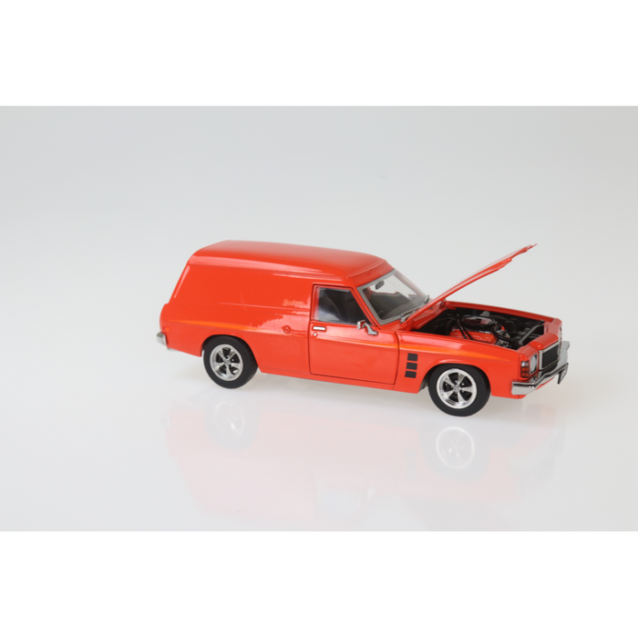 1/24 Mandarin Red 1975 HJ Hold