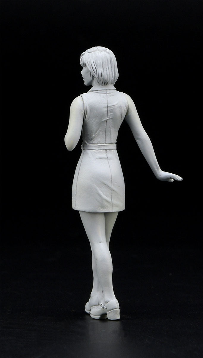 1/24  NISSAN FAIRLADY 240ZG w/70s GIRLS FIGURE