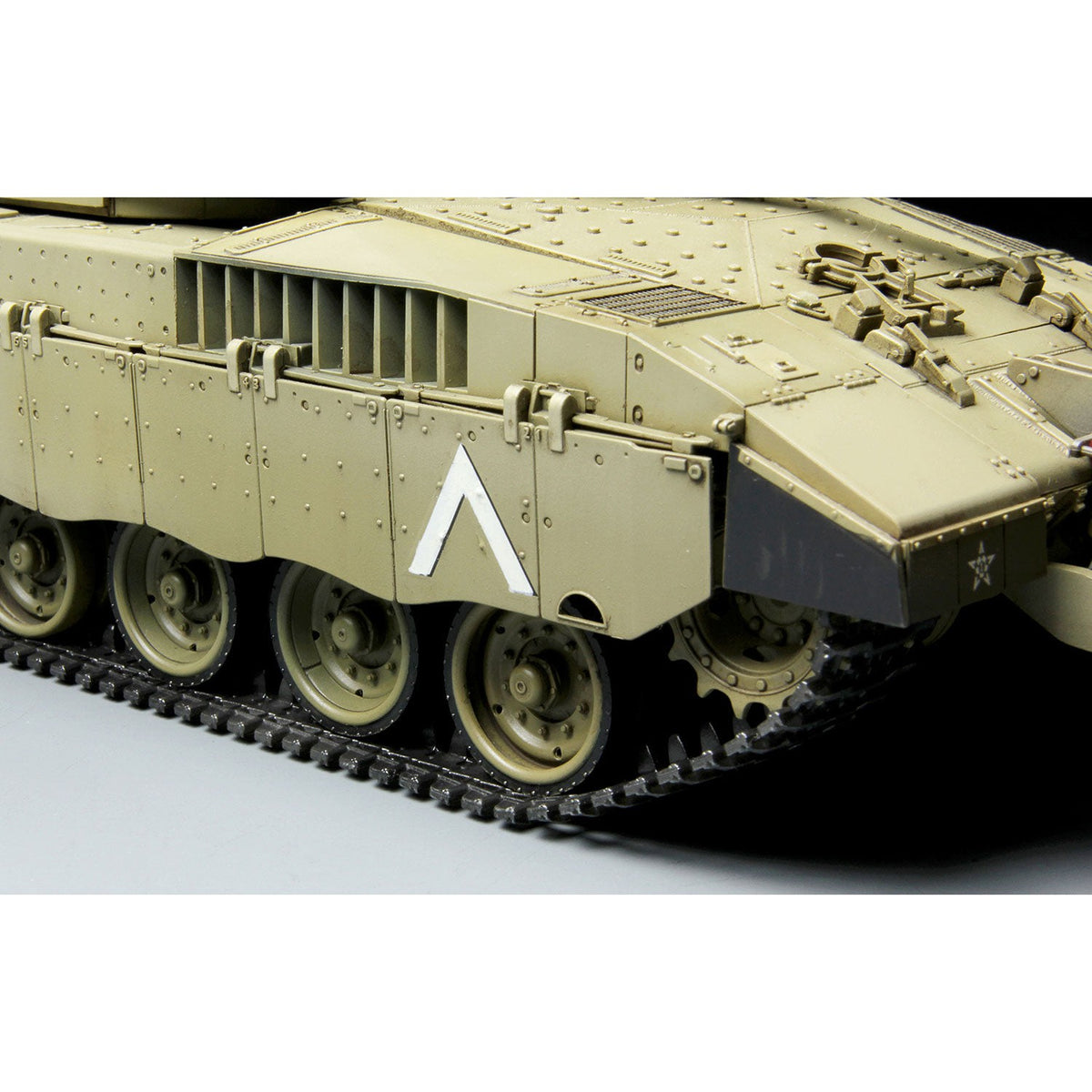 1/35 Israel Main Battle Tank Merkava Mk.3 BAZ with Nochri Dalet Mine Roller System_9