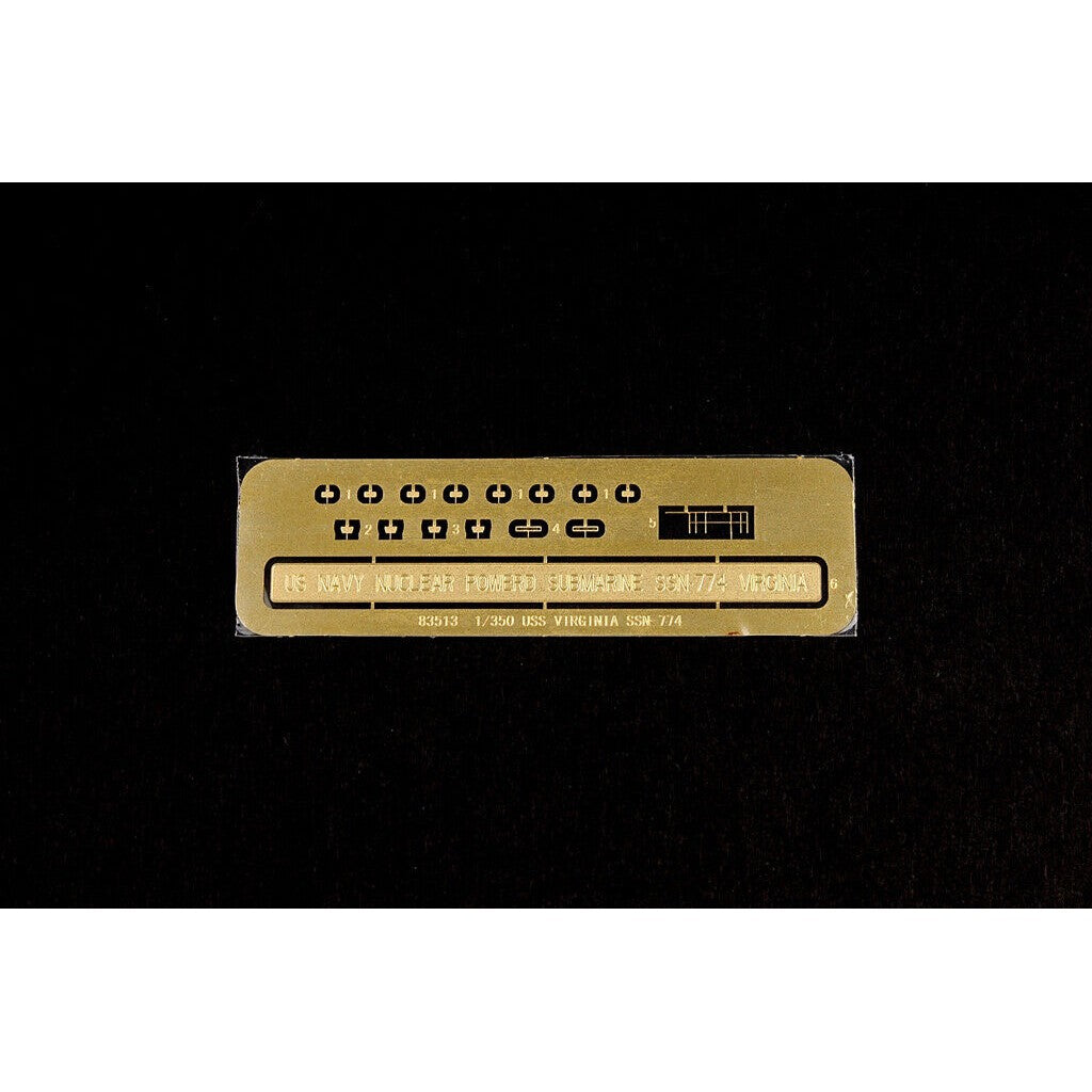 1/350 Virginia SSN-774 Plastic Model Kit