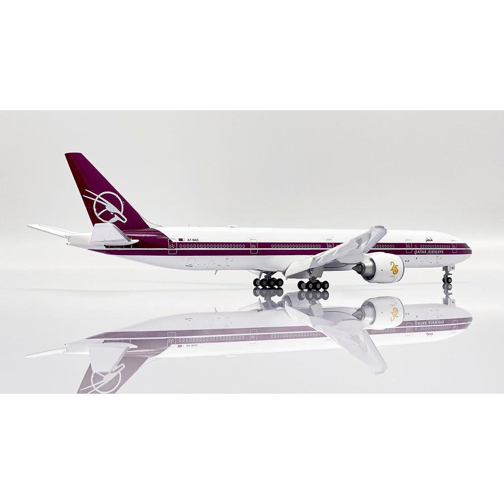 1/400 Qatar Airways B777-300ER A7-BAC 'Retro' (Flaps Down)