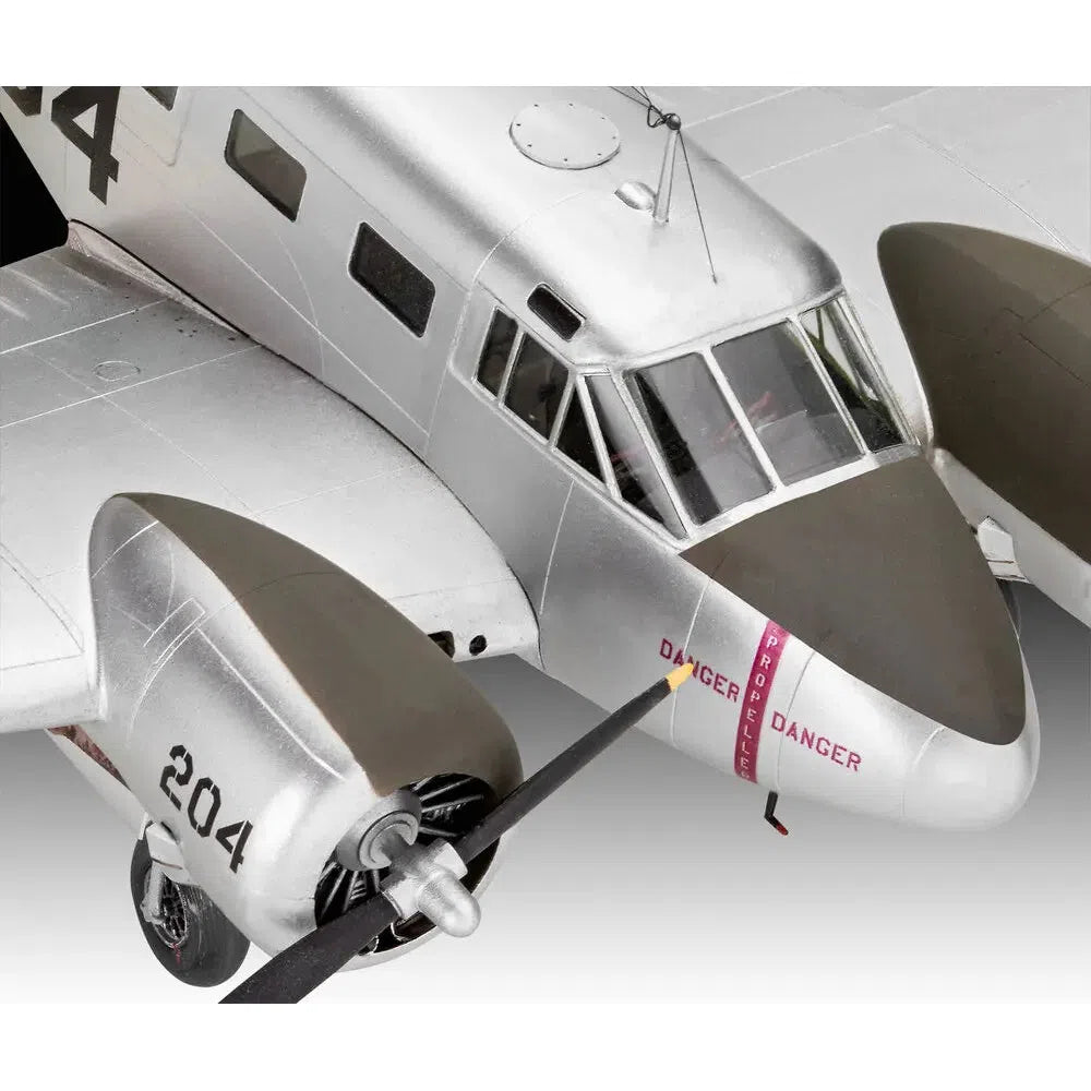 1/48 Beechcraft Model 18 Model Set