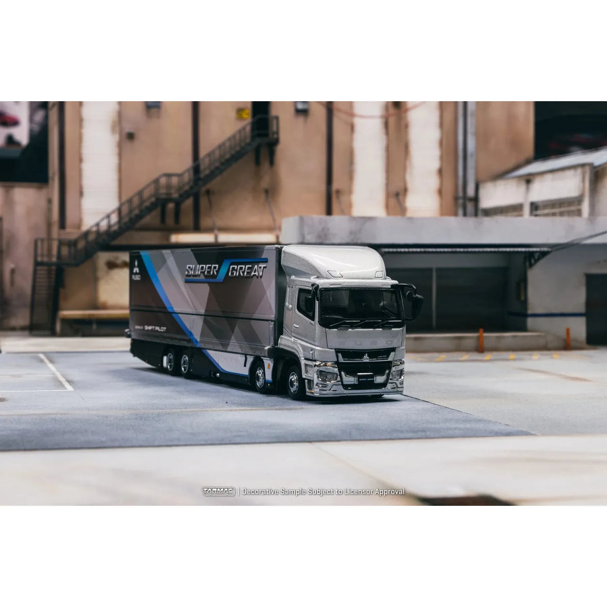 1/64 Mitsubishi Fuso Super Great