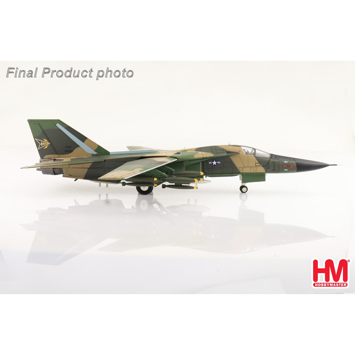 1/72 F-111A "Combat Lancer" 66-0022 USAF Takhli RTAFB 1968 (with 24 x Early Mk.82 Bomb)