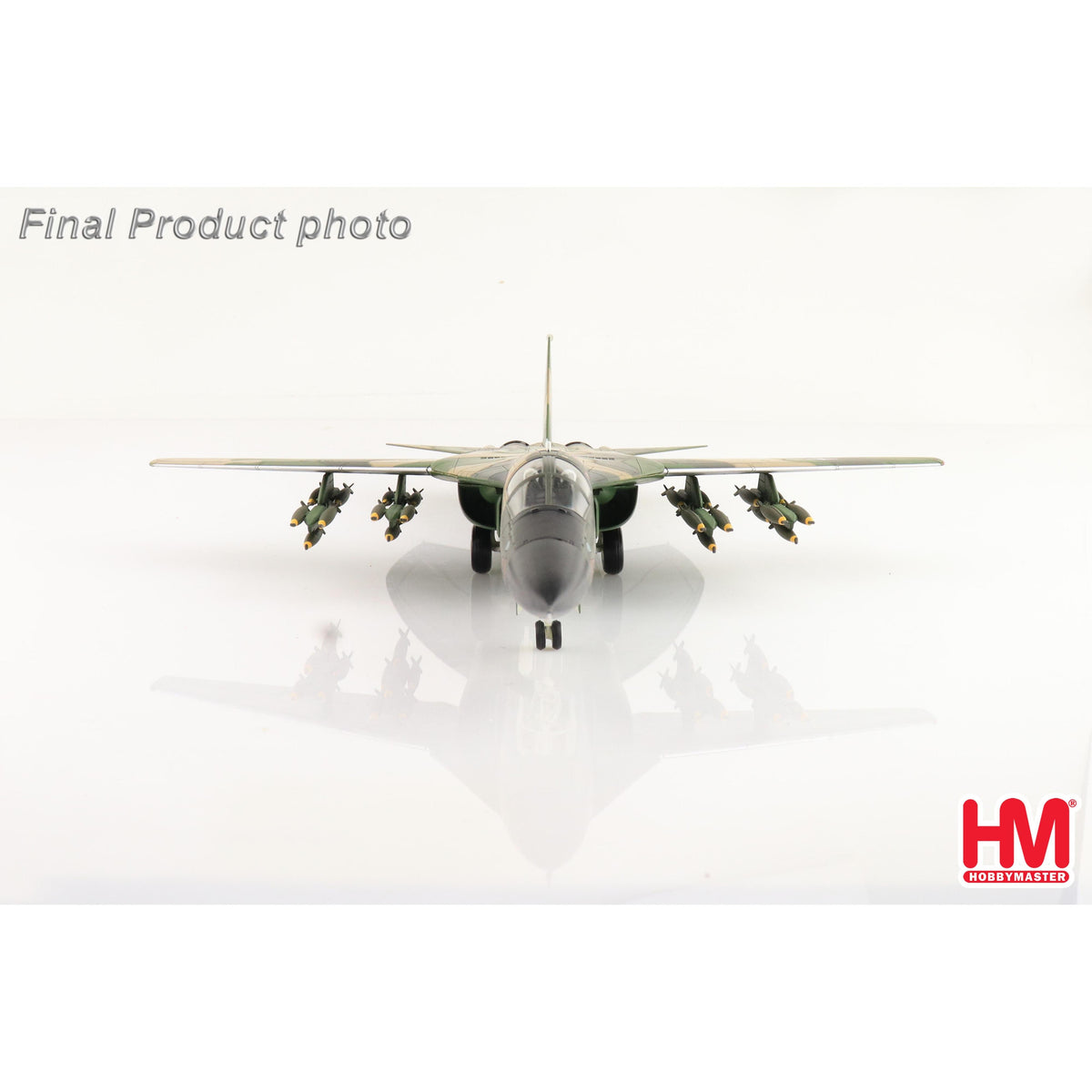1/72 F-111A "Combat Lancer" 66-0022 USAF Takhli RTAFB 1968 (with 24 x Early Mk.82 Bomb)