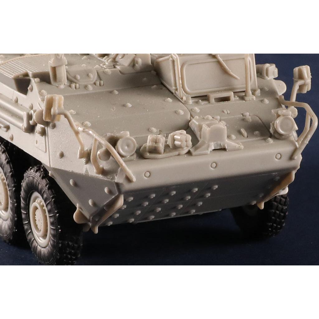 1/72 M1127 Stryker Reconnaissance Vehicle (RV) Plastic Model Kit