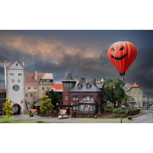 HO Halloween Promotional Set
