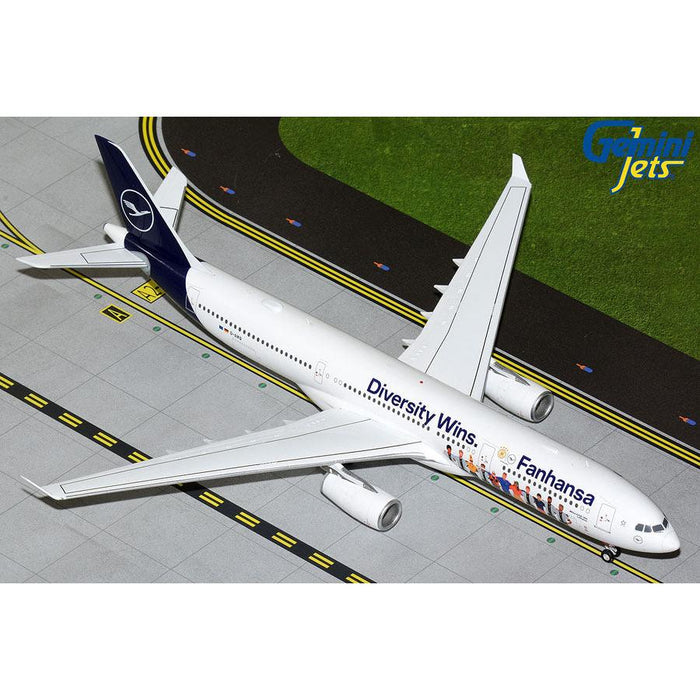 1/200 A330-300 Lufthansa D-AIKQ "Fanhansa Diversity Wins"