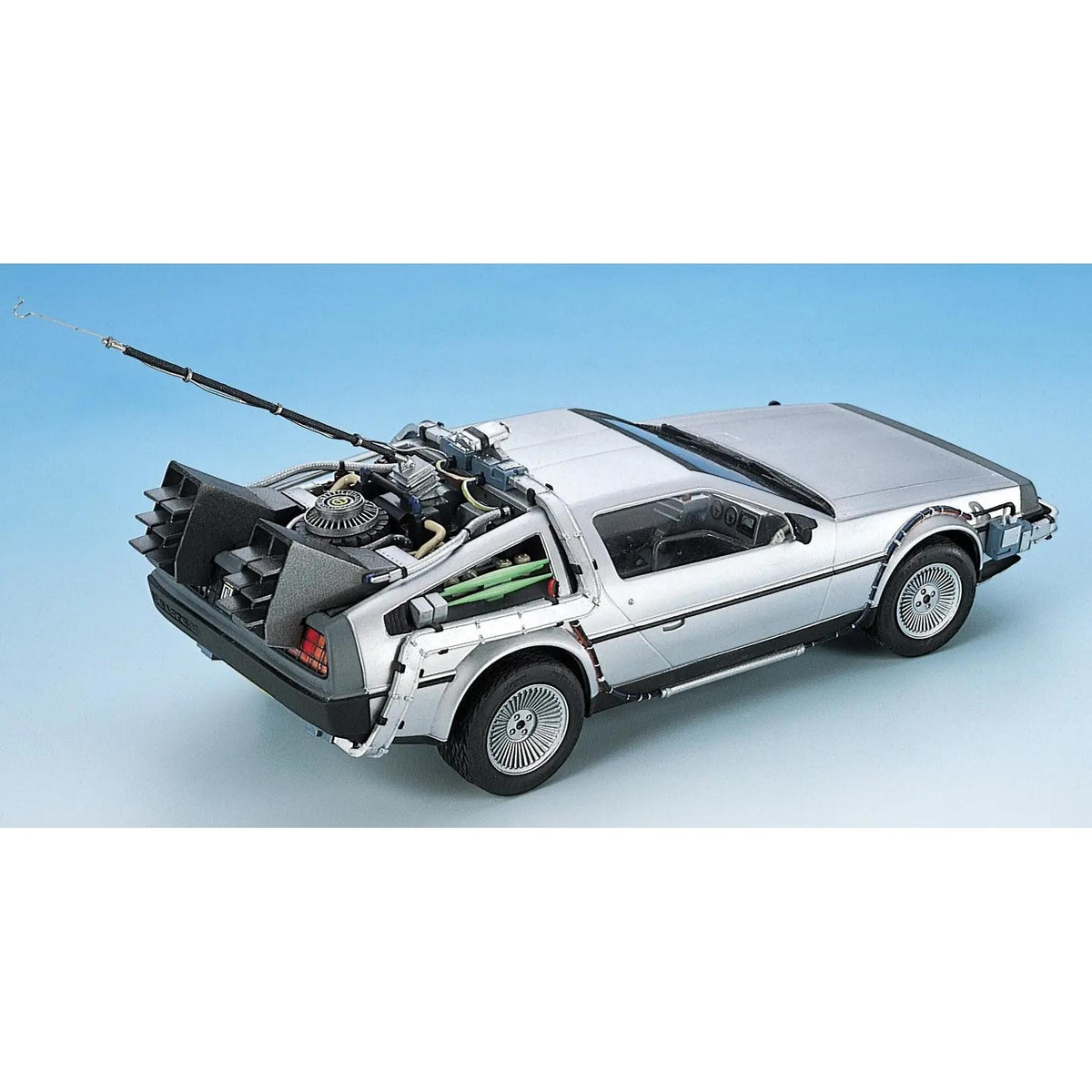 1/24 BACK TO THE FUTURE DELOREAN from PART I