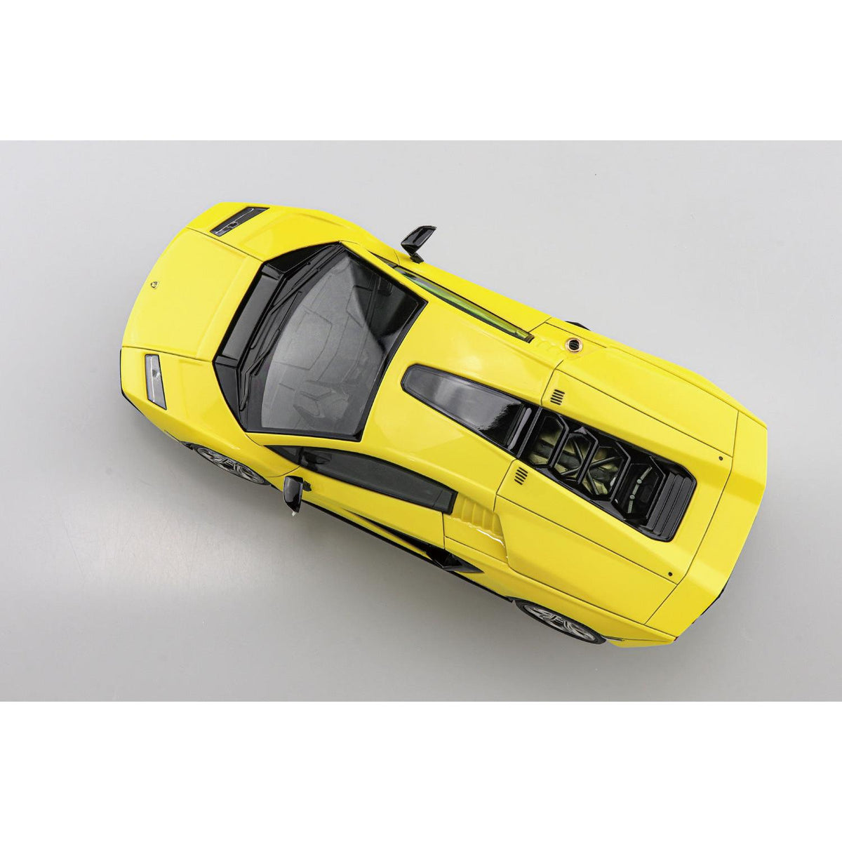 1/32 SNAP LAMBORGHINI Countach LPI 800-4 (Yellow)
