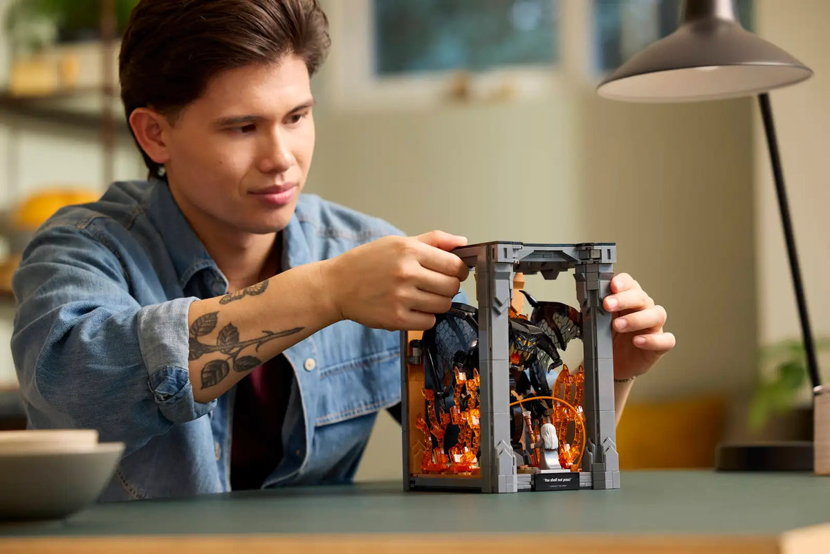 ICONS - The Lord of the Rings: Balrog Book Nook