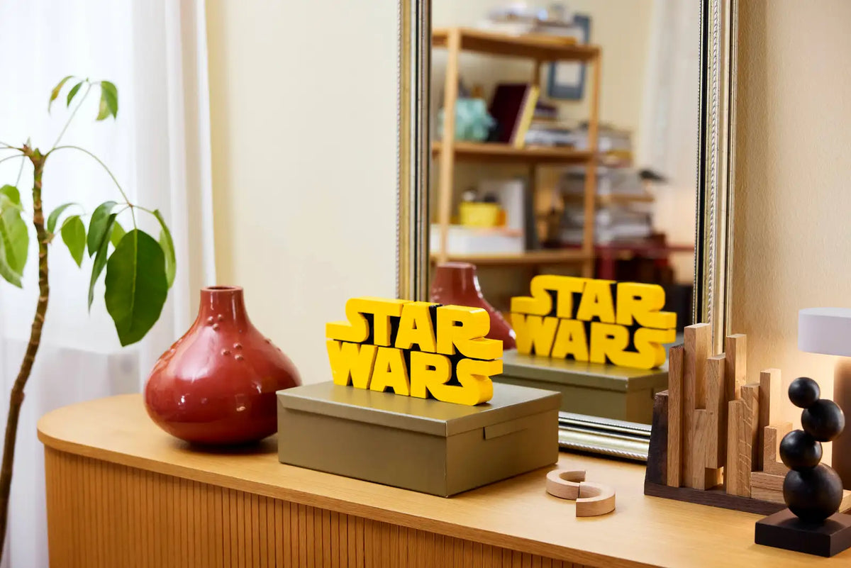 STAR WARS - Brick-Built Star Wars Logo
