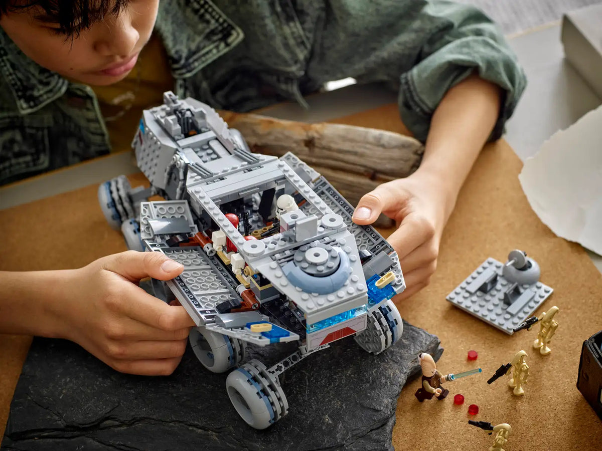 STAR WARS - Republic Juggernaut