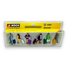 HO Passengers (6 Figures with Large Suitcases)