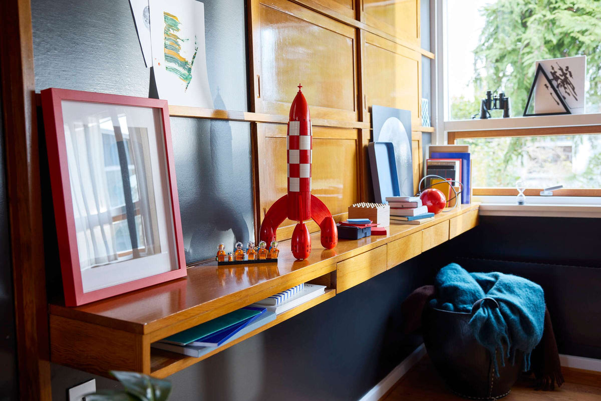 IDEAS - Tintin Moon Rocket
