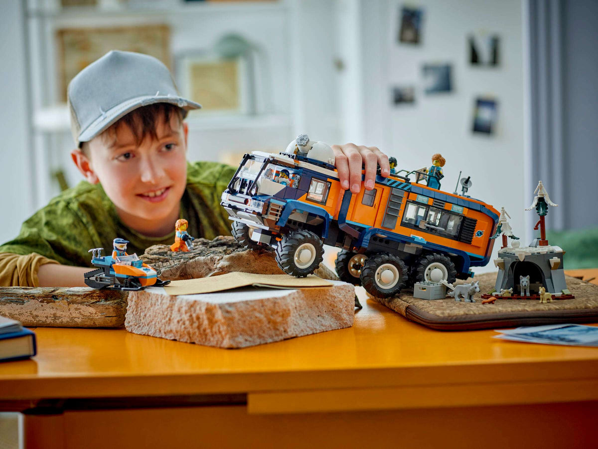 CITY - Arctic Explorer Science Lab Truck