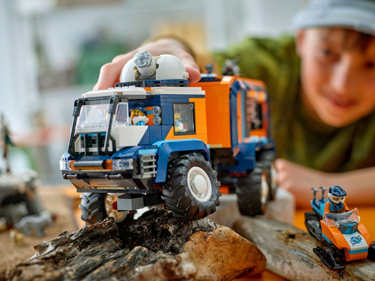 CITY - Arctic Explorer Science Lab Truck