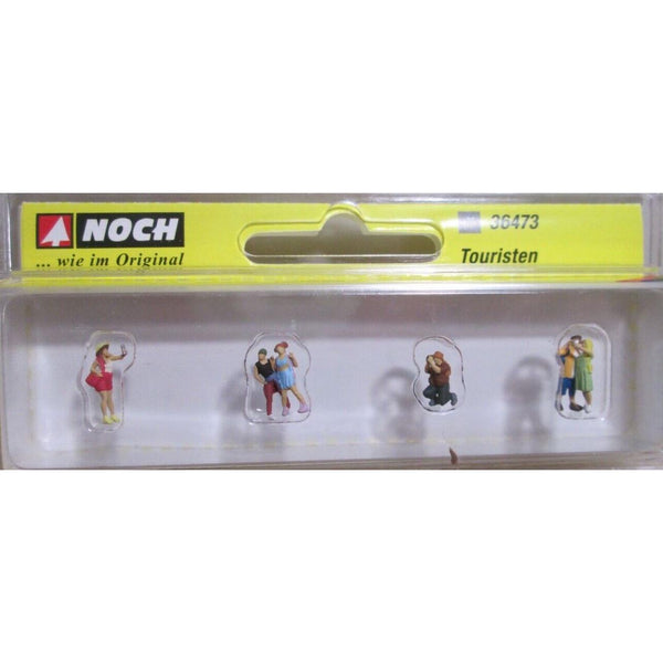 N Tourists (6 Figures)