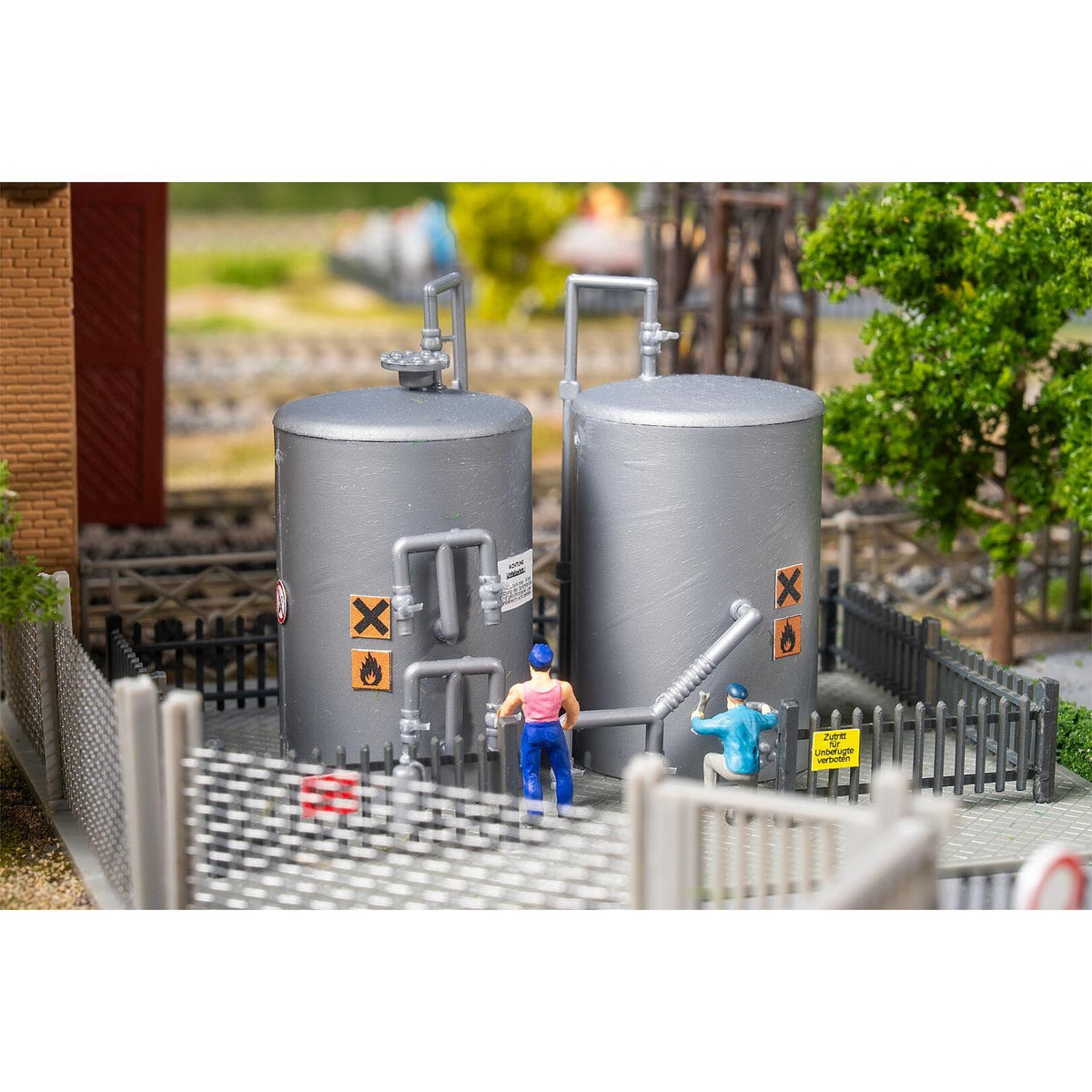 HO 2 Storage Tanks