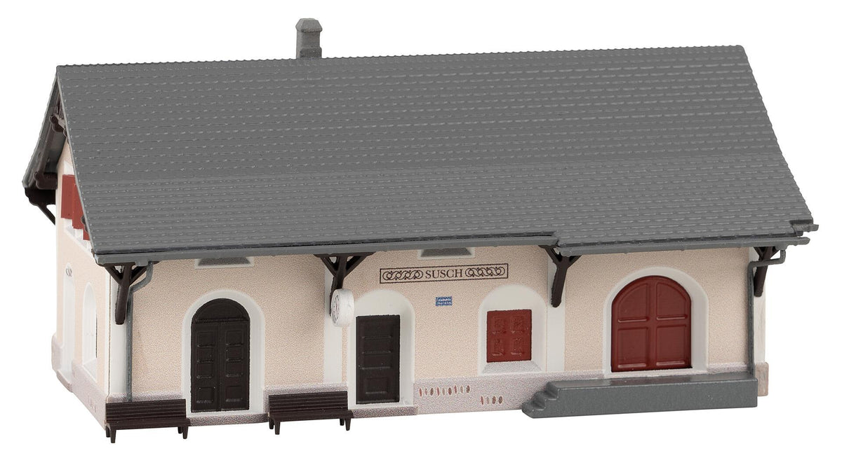 N Susch Train Station
