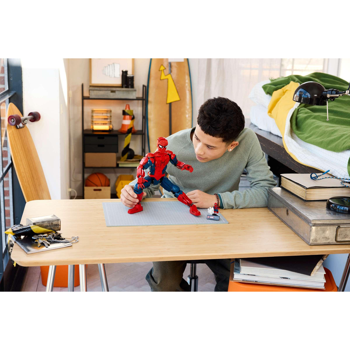 MARVEL - Spider-Man Hero Figure