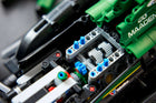 TECHNIC - Aston Martin Aramco AMR25 F1 Car