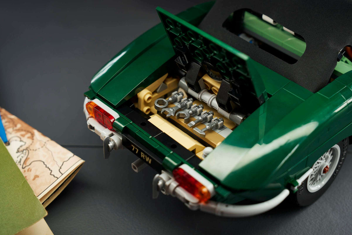ICONS - Jaguar E-Type