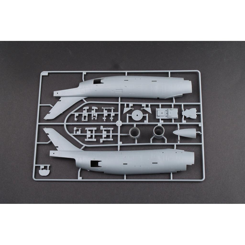 1/48 F3H-2M Demon Model Kit