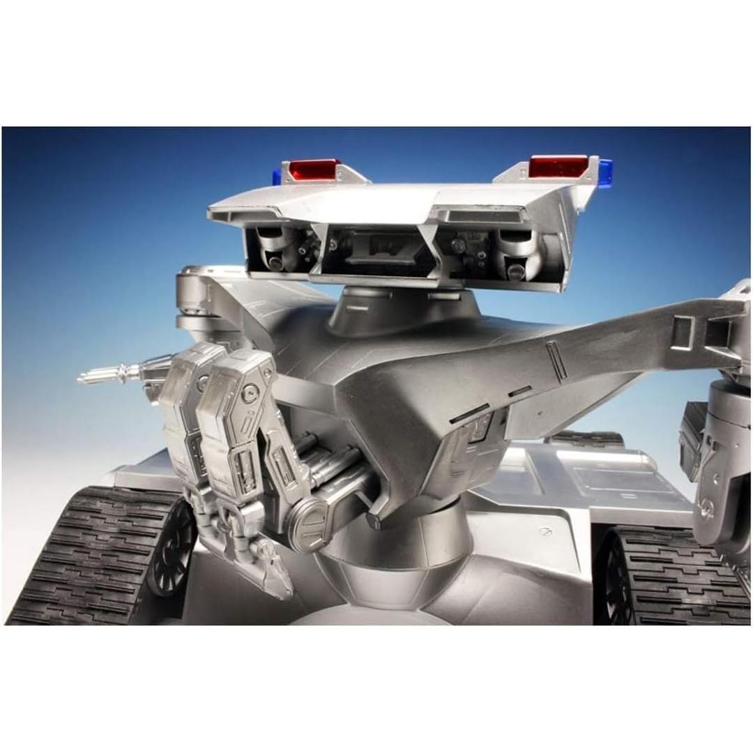 1/32 Terminator 2 Hunter Killer Tank Plastic Model Kit