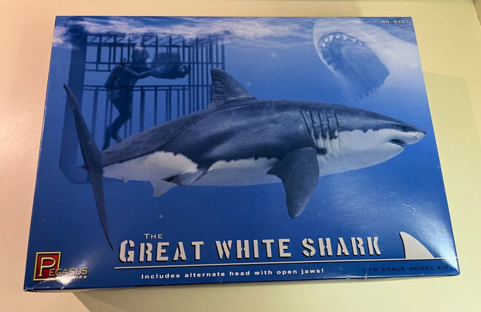 1/18 Great White Shark with Cage and Diver