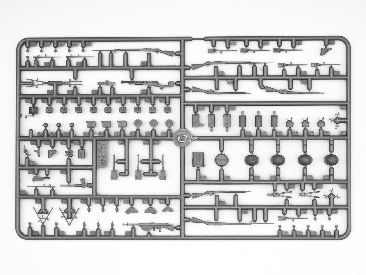 1/35 French Infantry in Gas Masks (1918) (4 Figures)