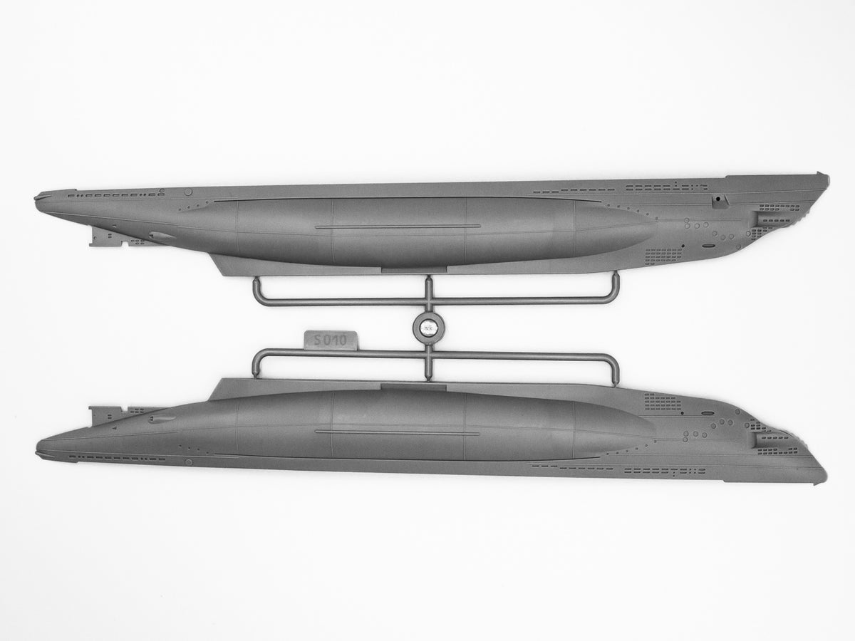 1/144 U-Boat Type IIB (1943) German Submarine
