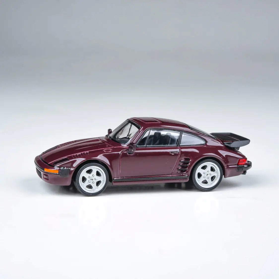 1/64 1986 RUF BTR Slantnose Ruby Red Metallic RHD
