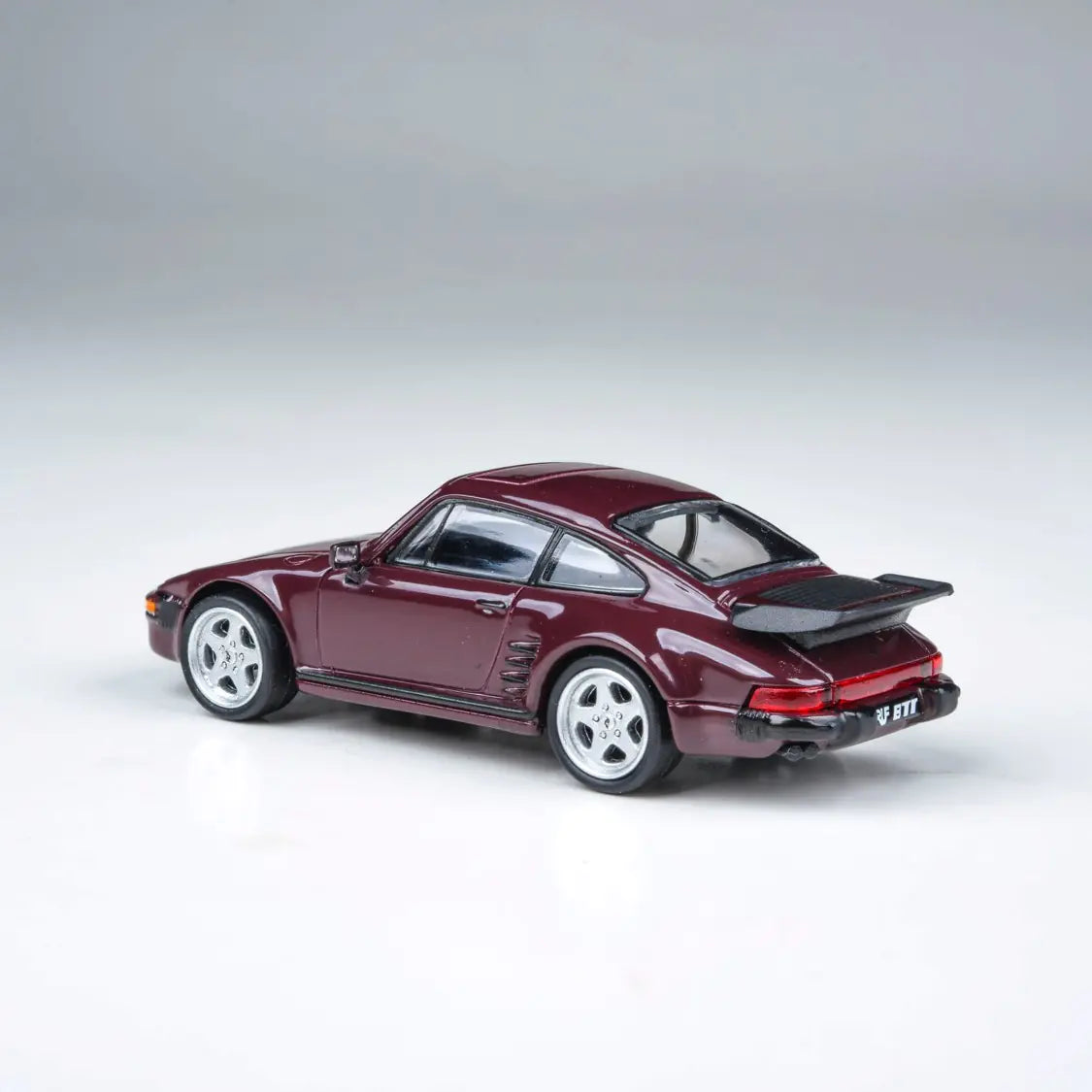 1/64 1986 RUF BTR Slantnose Ruby Red Metallic RHD