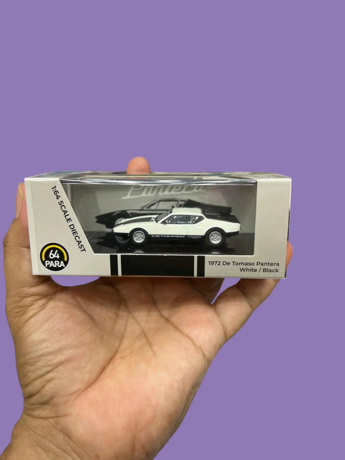 1/64 1972 De Tomaso Pantera White / Black