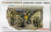 1/35 Sturmpionier (Eastern Front 1942) Plastic Model Kit