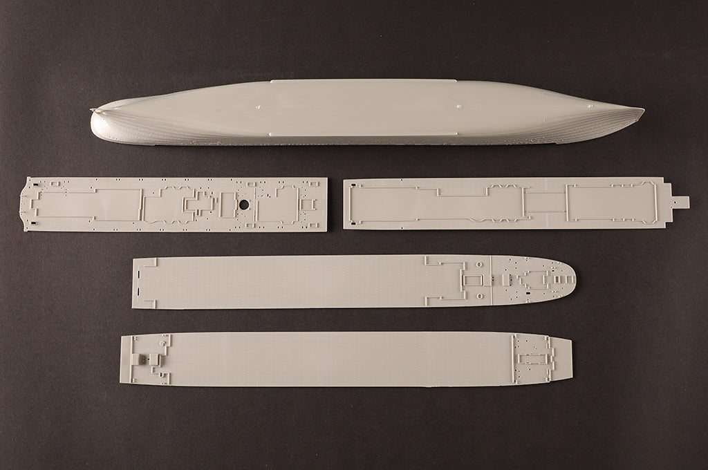 1/700 Britanic Plastic Model Kit