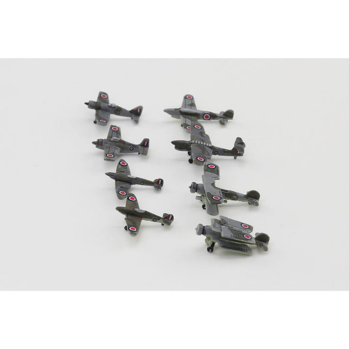 image8_1/700 British Aircraft Carrier Illustrious