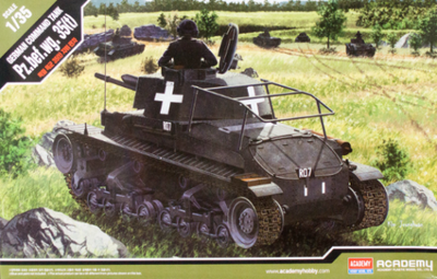 13313 1/35 German Command Tank Pz.Bef.Wg 35T Plastic Model Kit