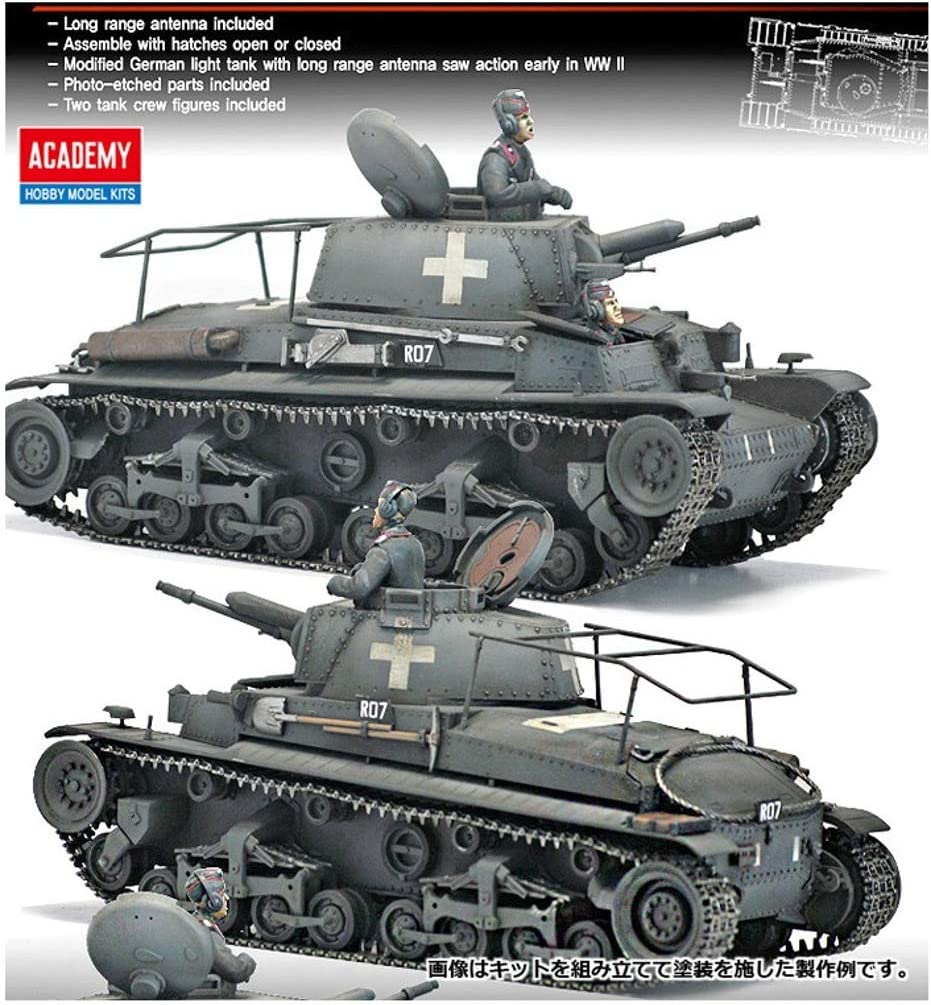 13313 1/35 German Command Tank Pz.Bef.Wg 35T Plastic Model Kit