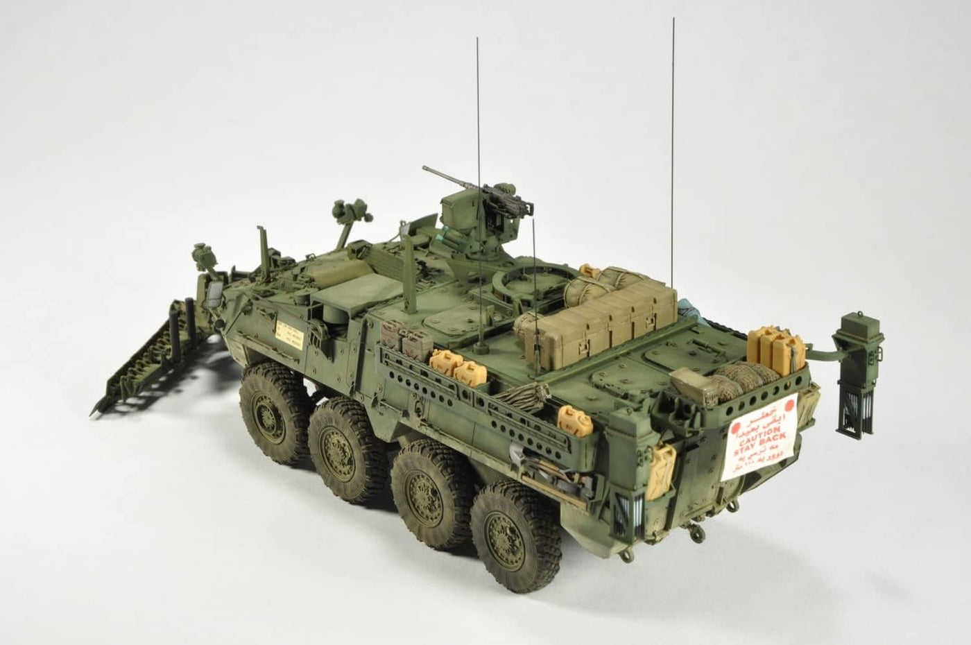 1/35 Stryker M1132 Engineer Squad Vehicle SMP Plastic Model Kit_3