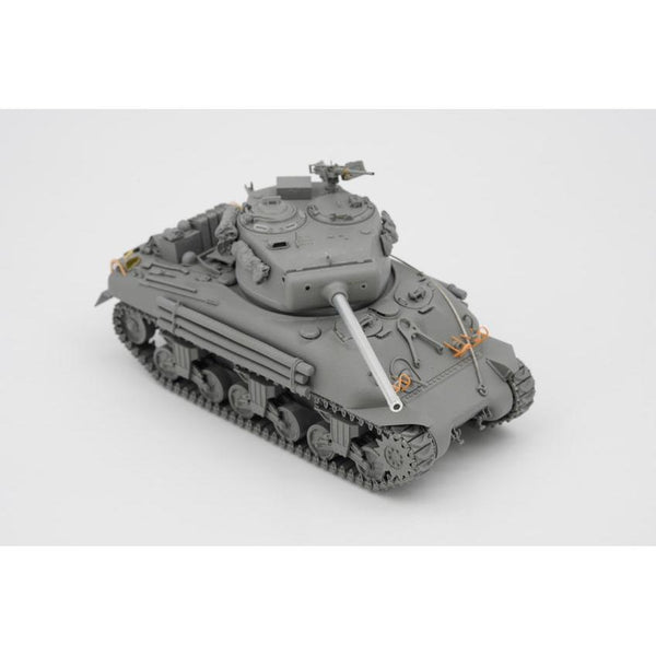 1/35 Sherman M4A1 76W Plastic Model Kit