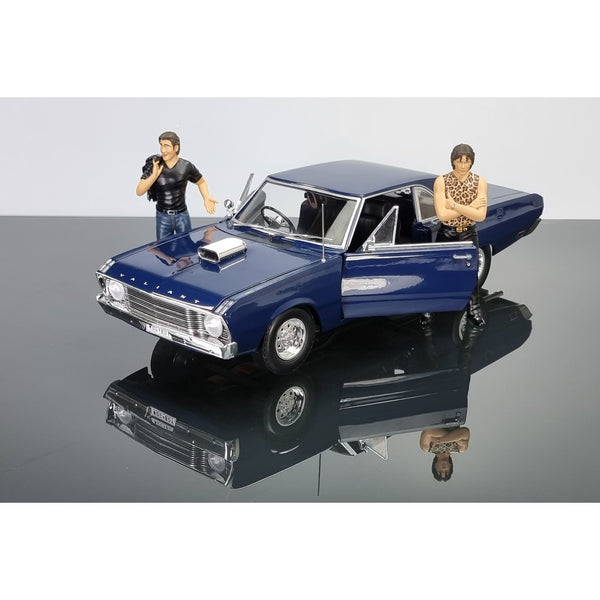 1/18 Wog Boy 1969 VF Valiant with Figures