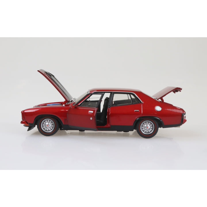 image3_1/32 Red XB GT Ford 4-Door